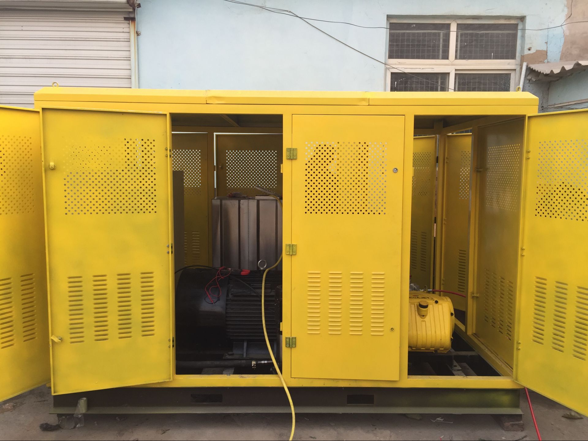 超高壓清洗機(jī) 高壓管道清洗機(jī) 超高壓清洗機(jī) 高壓管道清洗機(jī)